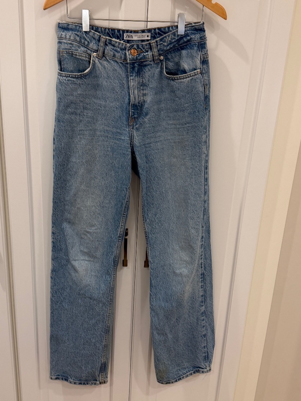Zara Mid-Blue Rinse High Waist Straight Leg Jeans - Size 4